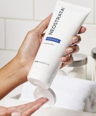 NEOSTRATA - vyhlazující mléko na obličej a tělo Lotion Plus 200 ml